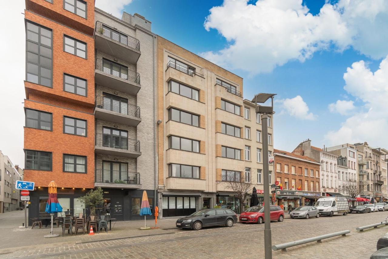 Between The Theaters Of Antwerp Apartment Exterior photo
